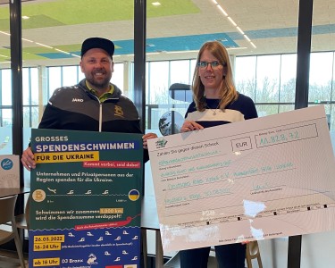 Balneon und Neustädter DLRG generieren 11.828,72 Euro Spenden